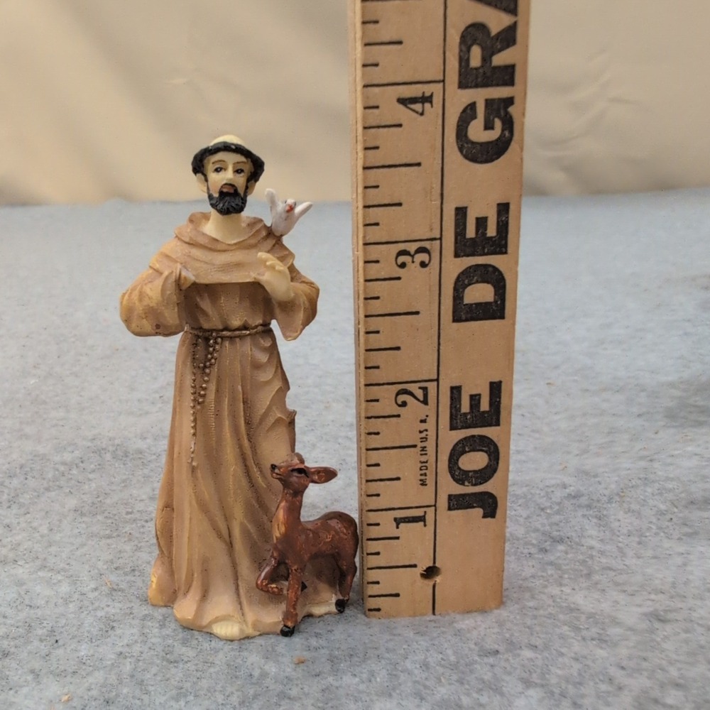 Saint Francis of Assisi Figurine Patron Saint of Animals with Dove and Deer - Picture 3 of 3